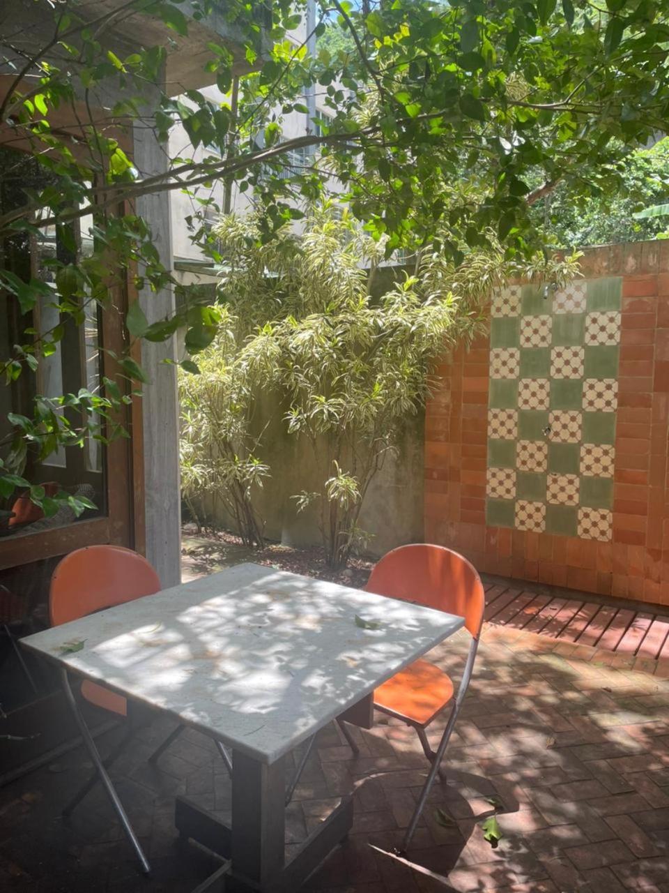 Casa Charmosa E Com Area Externa Hébergement de vacances *